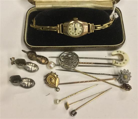 9ct gold ladies wristwatch, pair 9ct dress studs, 9ct & seed pearl scrolled brooch (a.f), stick pins & sundries